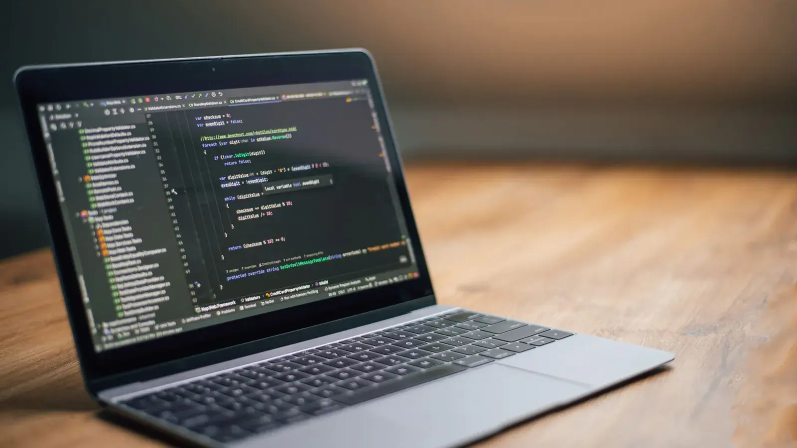 Pine Script: How to Write and Test a TradingView Strategy